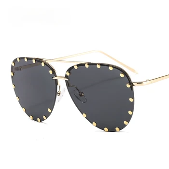 Женские солнцезащитные очки с металлической заклепкой Женские роскошные очки Дизайнерские очки для очков UV400