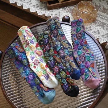 Новый корейский стиль Женские носки хлопок Harajuku Женские зимние носки Набор Кавайный цветочный принт Модная уличная одежда Симпатичный высокого качества Изображение 3